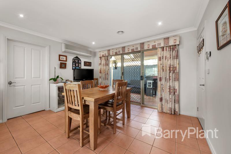 9 Royal PlaceSouth Morang, VIC 3752, South Morang - Thumbnail 3