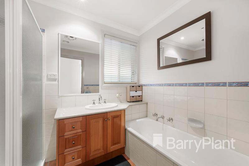 9 Royal PlaceSouth Morang, VIC 3752, South Morang - Thumbnail 6