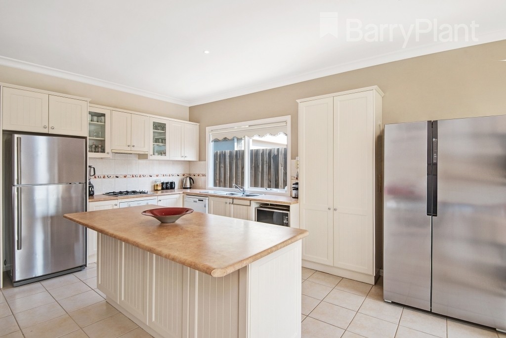 25 Whistler CrescentPoint Cook, VIC 3030, Point Cook - Thumbnail 2