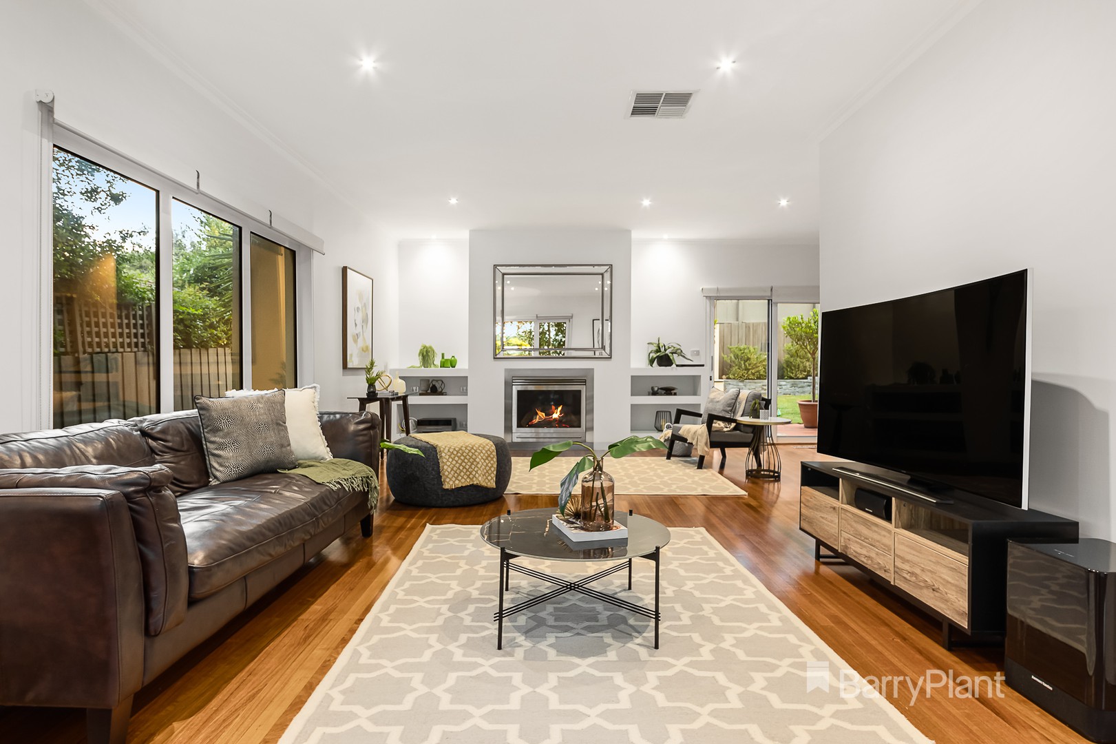 4 Graeme Court, Bulleen, VIC 3105, Bulleen - Thumbnail 2