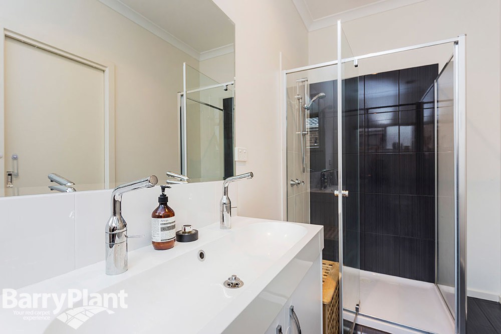 23 Tamborine AvenuePoint Cook, VIC 3030, Point Cook - Thumbnail 7