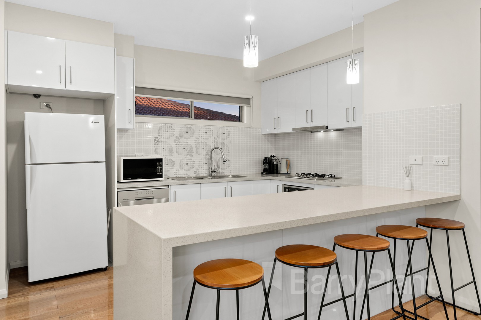 2/135 Berrabri DriveScoresby, VIC 3179, Scoresby - Thumbnail 2