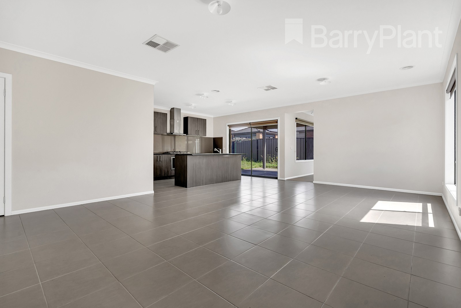 8 Scotney Road, Craigieburn, VIC 3064 - Thumbnail 1 - 13/01/2021