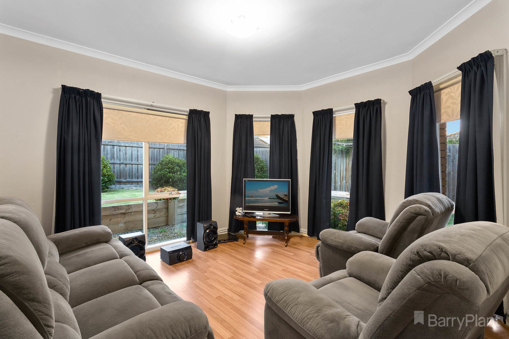 11 London CrescentNarre Warren, VIC 3805, Narre Warren - Thumbnail 7