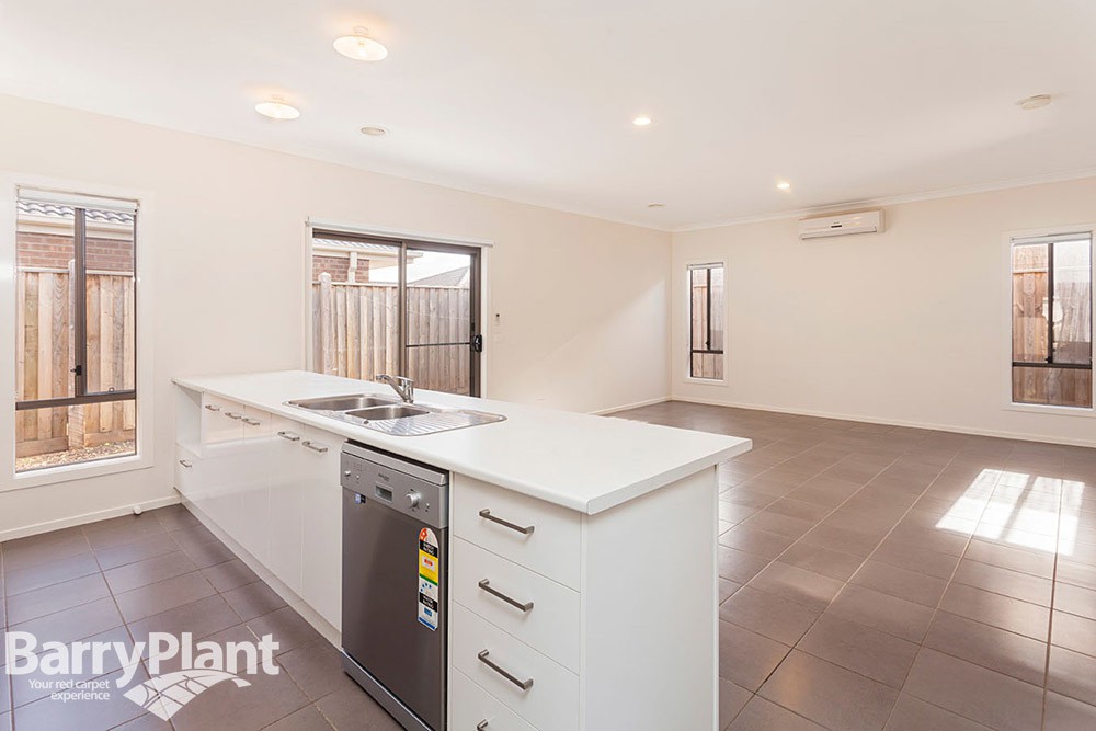 64 Prudence Parade, Point Cook, VIC 3030 - Thumbnail 1 - 14/01/2021