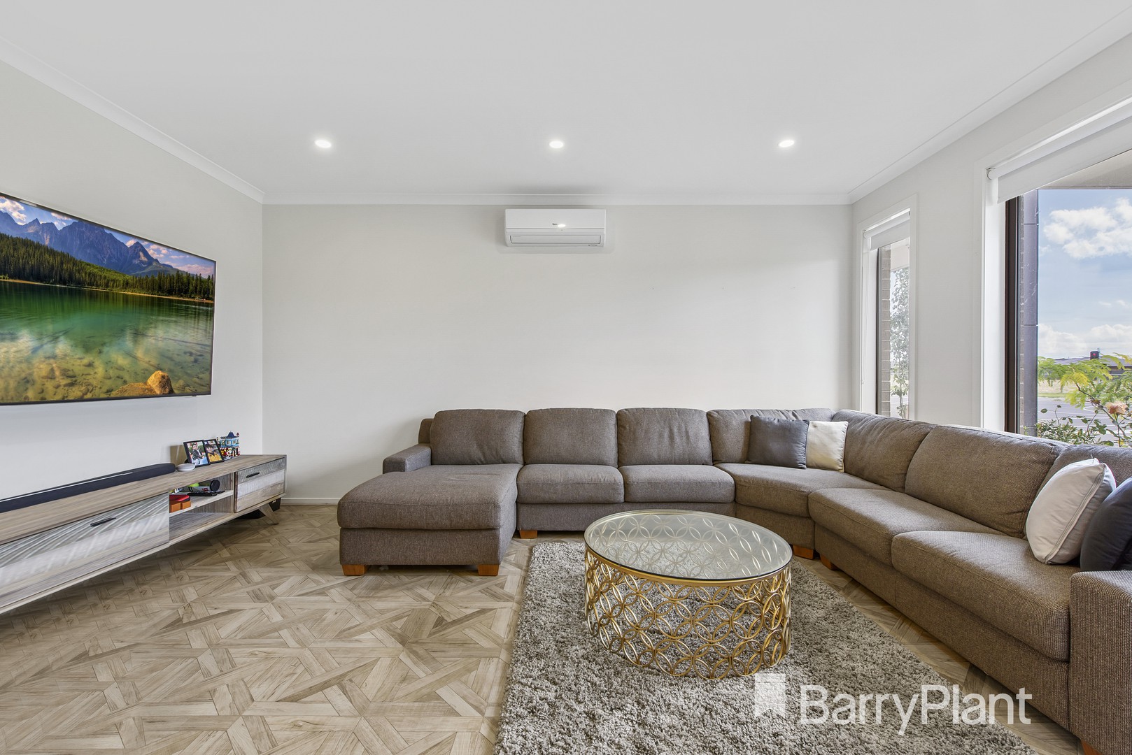 69 Windsor BoulevardDerrimut, VIC 3026, Derrimut - Thumbnail 2
