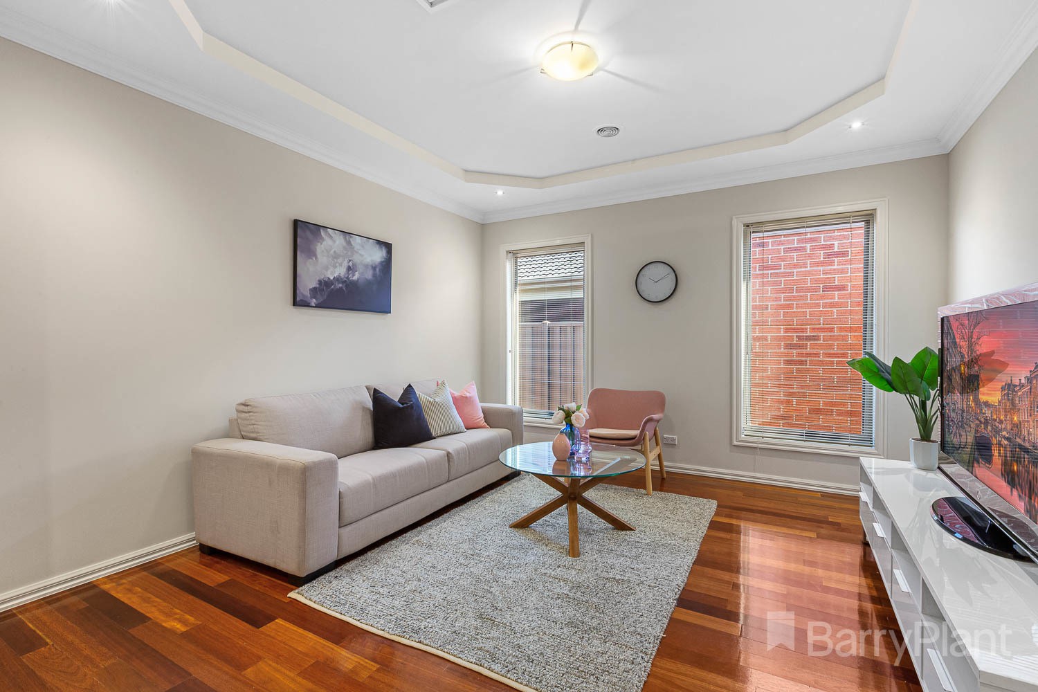 18 Buvelot CrescentCaroline Springs, VIC 3023, Caroline Springs - Thumbnail 2
