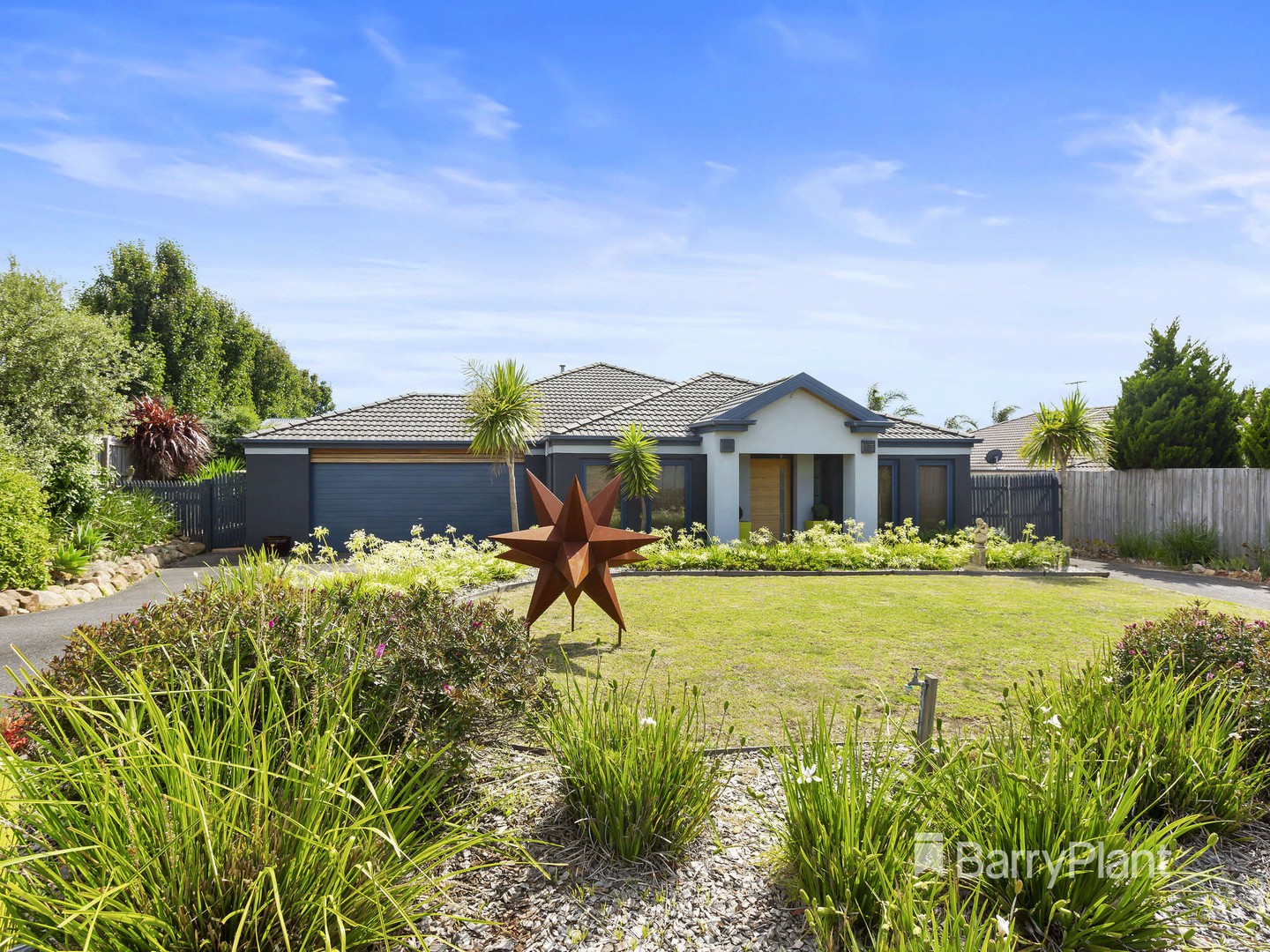16 Antony DriveMornington, VIC 3931, Mornington - Thumbnail 2