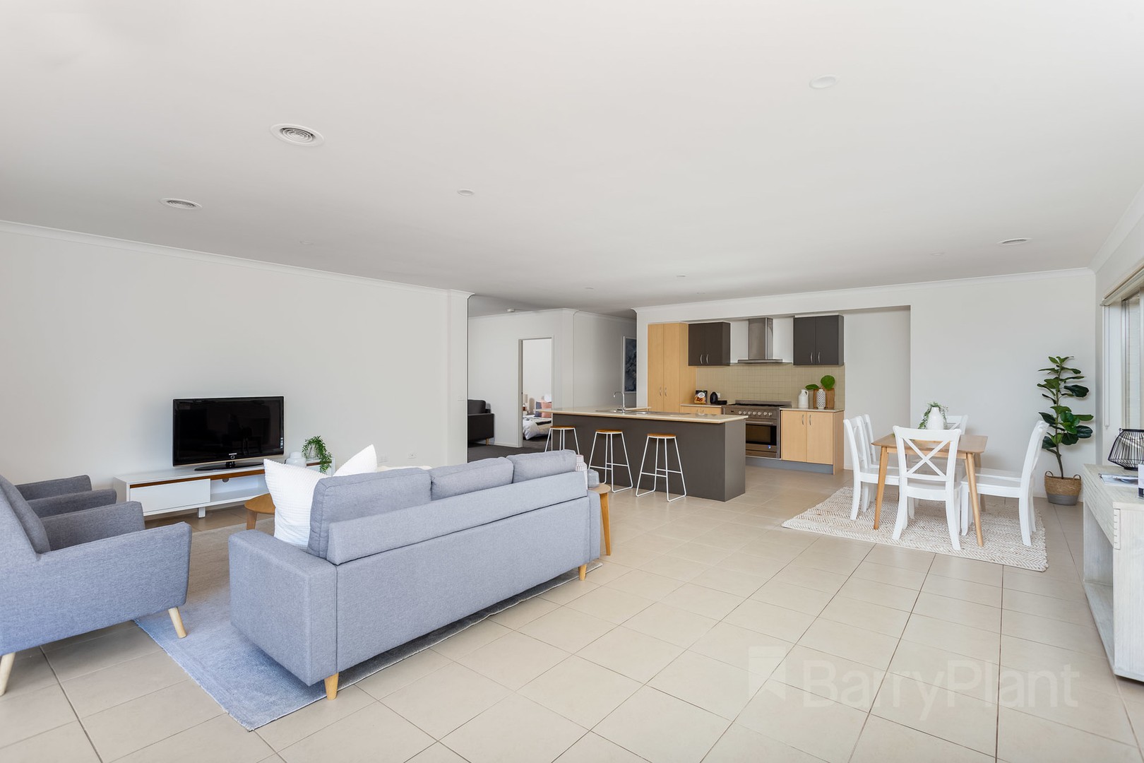 60 Brownlow DrivePoint Cook, VIC 3030, Point Cook - Thumbnail 2