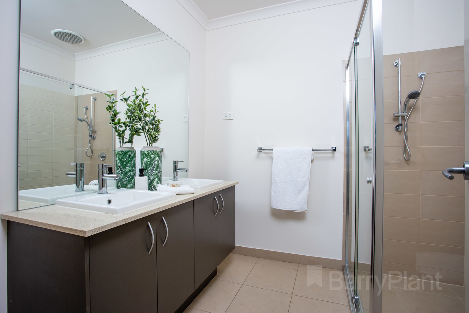 60 Brownlow DrivePoint Cook, VIC 3030, Point Cook - Thumbnail 6