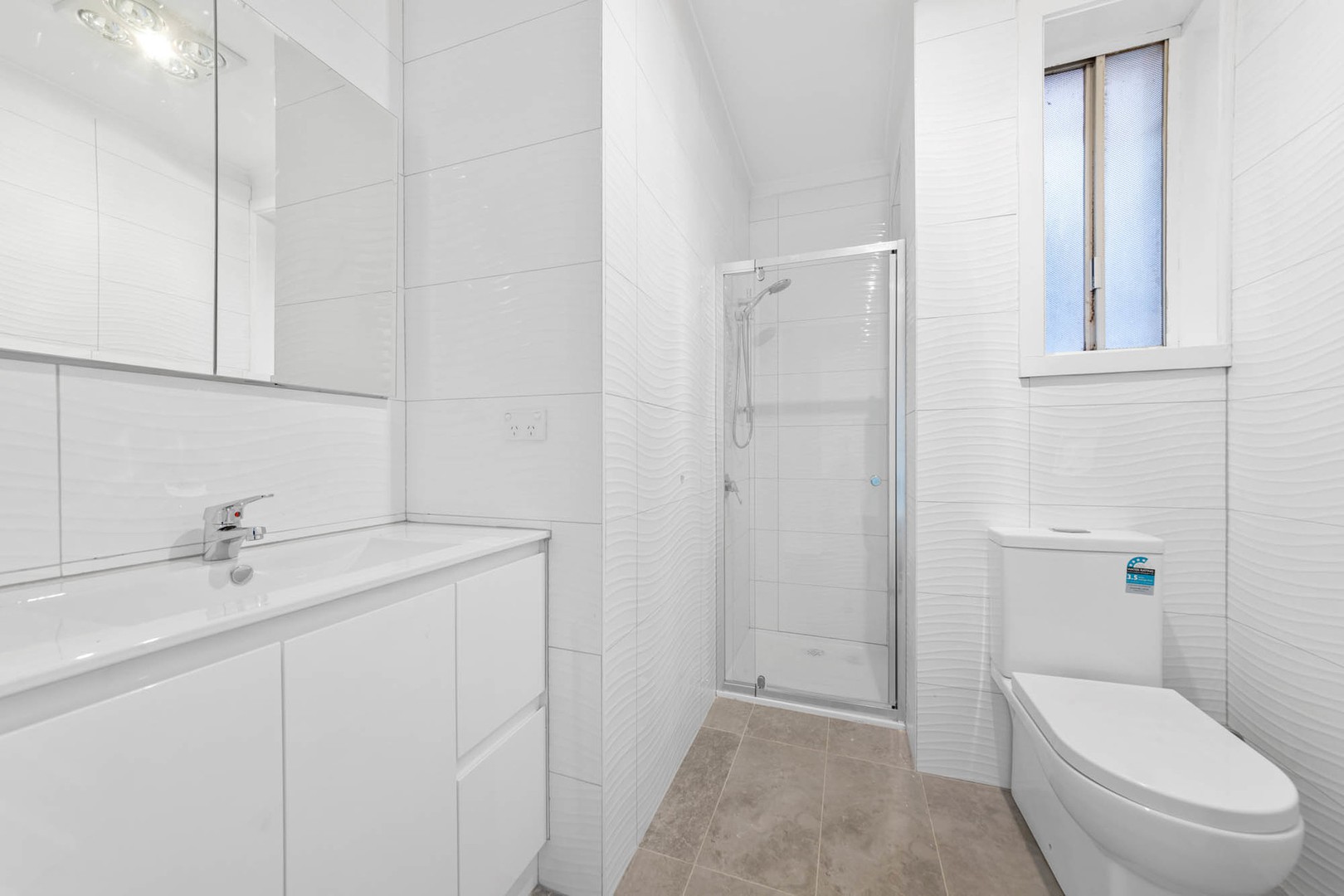 2/1-3 Ruth Street, St Albans, VIC 3021 - Thumbnail 1 - 18/01/2021