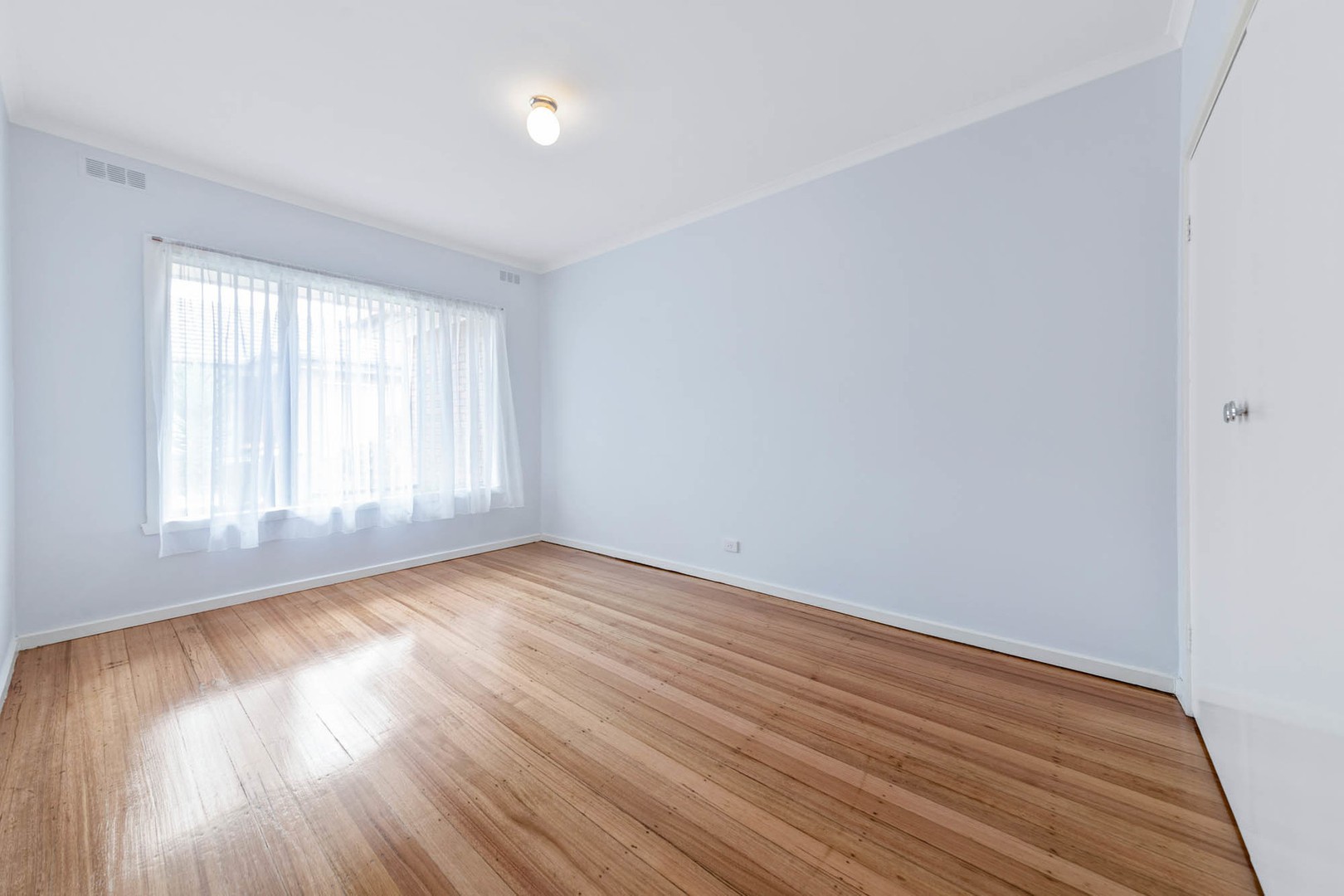 2/1-3 Ruth Street, St Albans, VIC 3021 - Thumbnail 2 - 18/01/2021