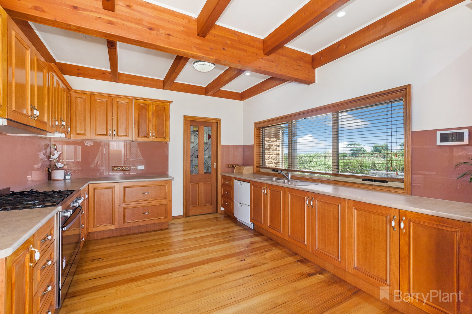 4 Banksia CourtKilmore, VIC 3764, Kilmore - Thumbnail 2