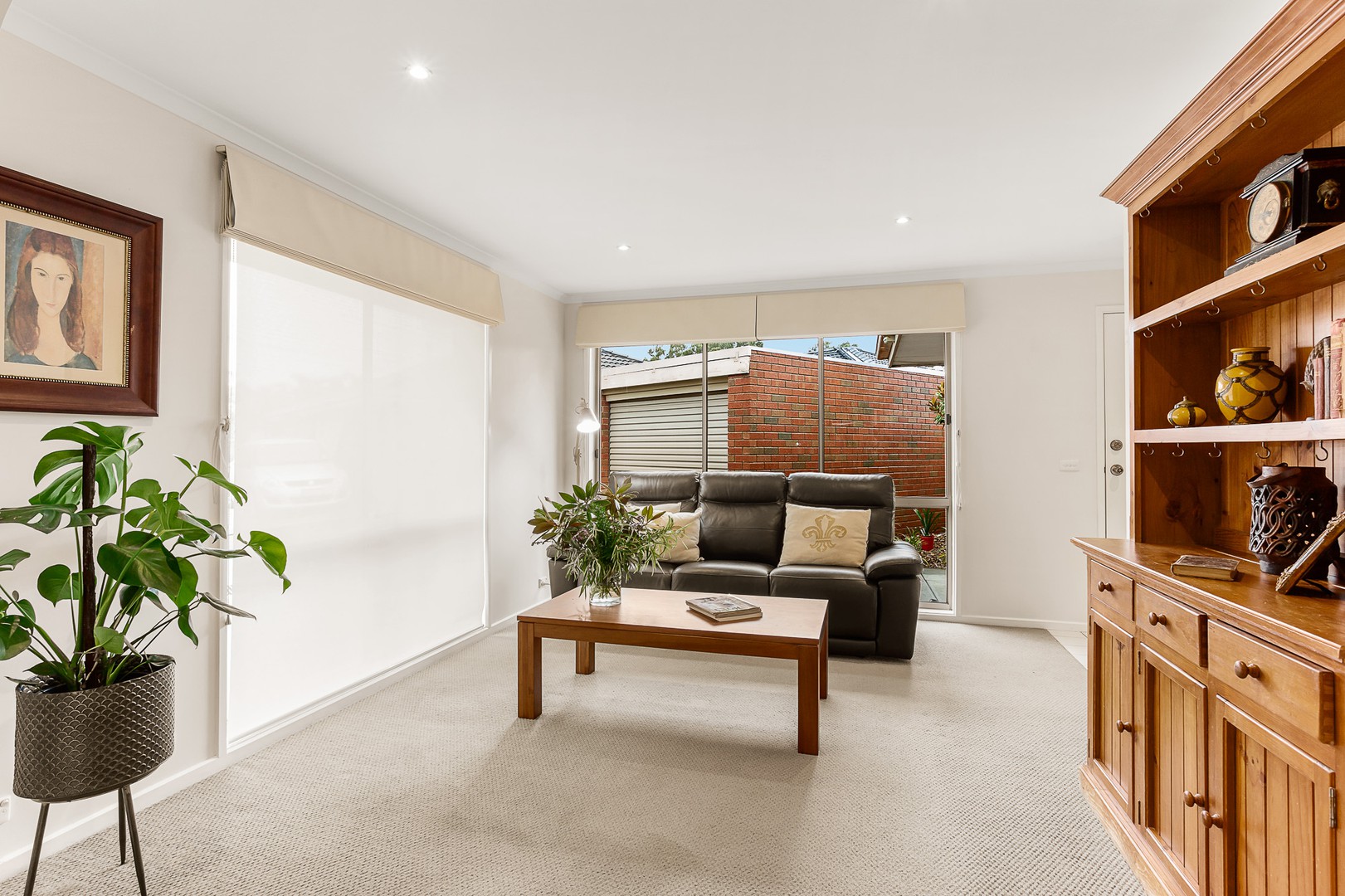 2/4 Holland AvenueDingley Village, VIC 3172, Dingley Village - Thumbnail 2