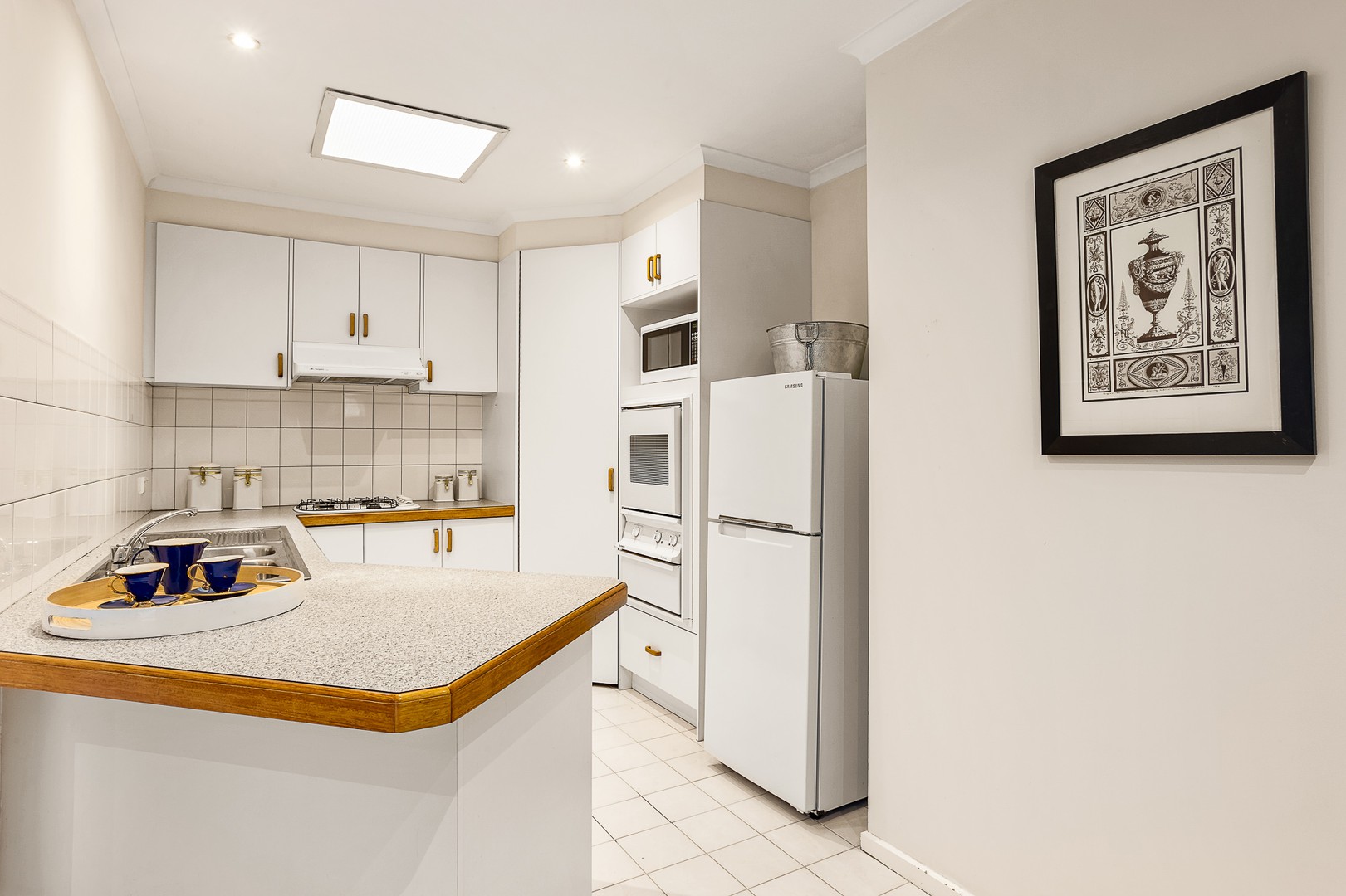 2/4 Holland AvenueDingley Village, VIC 3172, Dingley Village - Thumbnail 5