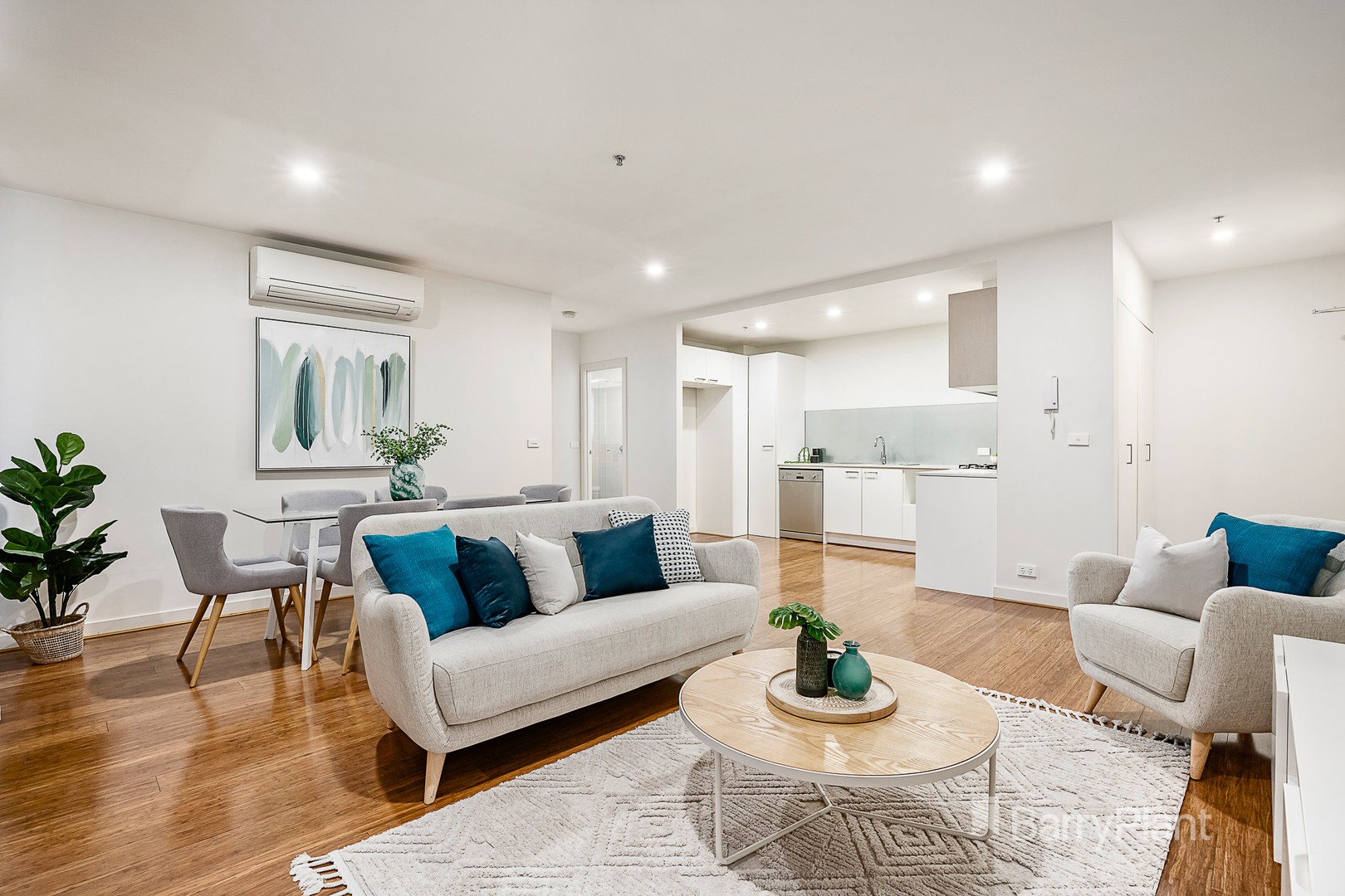 13/881 Doncaster Road, Doncaster East, VIC 3109, Doncaster East - Thumbnail 2