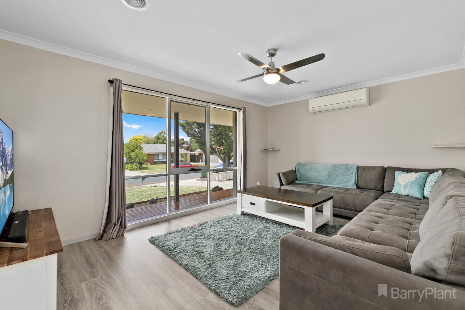 12 Bluegrass CrescentPakenham, VIC 3810, Pakenham - Thumbnail 3