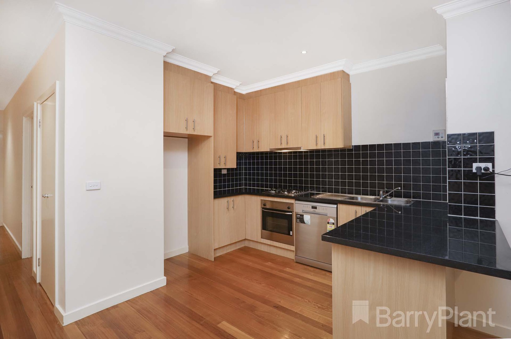 2/38 Sydney Street, Footscray, VIC 3011 - Thumbnail 2 - 19/01/2021