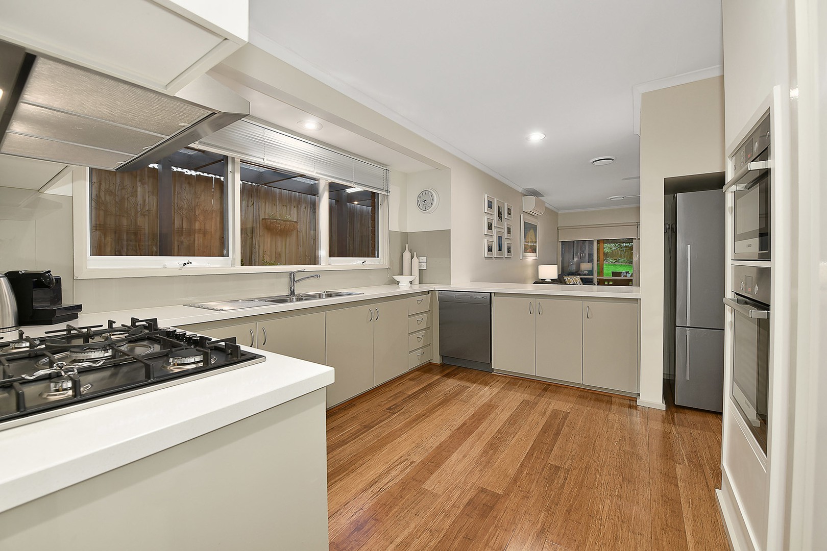 14 Haversham AvenueWheelers Hill, VIC 3150, Wheelers Hill - Thumbnail 3