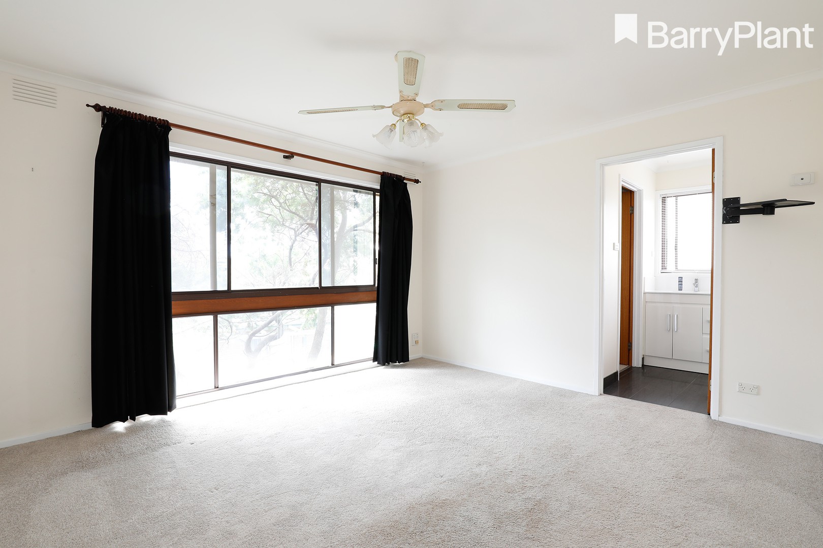 24 Bloom Street, Frankston, VIC 3199 - Thumbnail 1 - 20/01/2021