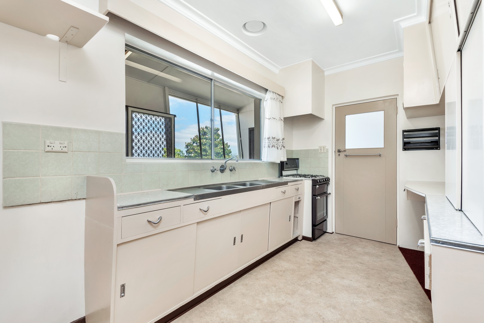 14 Ferry GroveNewcomb, VIC 3219, Newcomb - Thumbnail 3