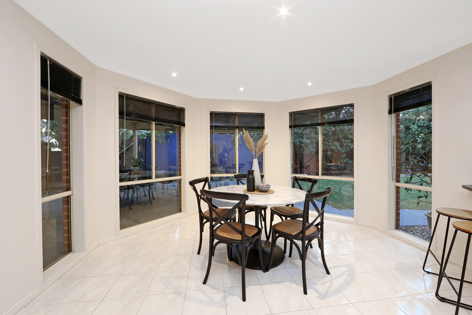 2 Suzana PlaceRowville, VIC 3178, Rowville - Thumbnail 3