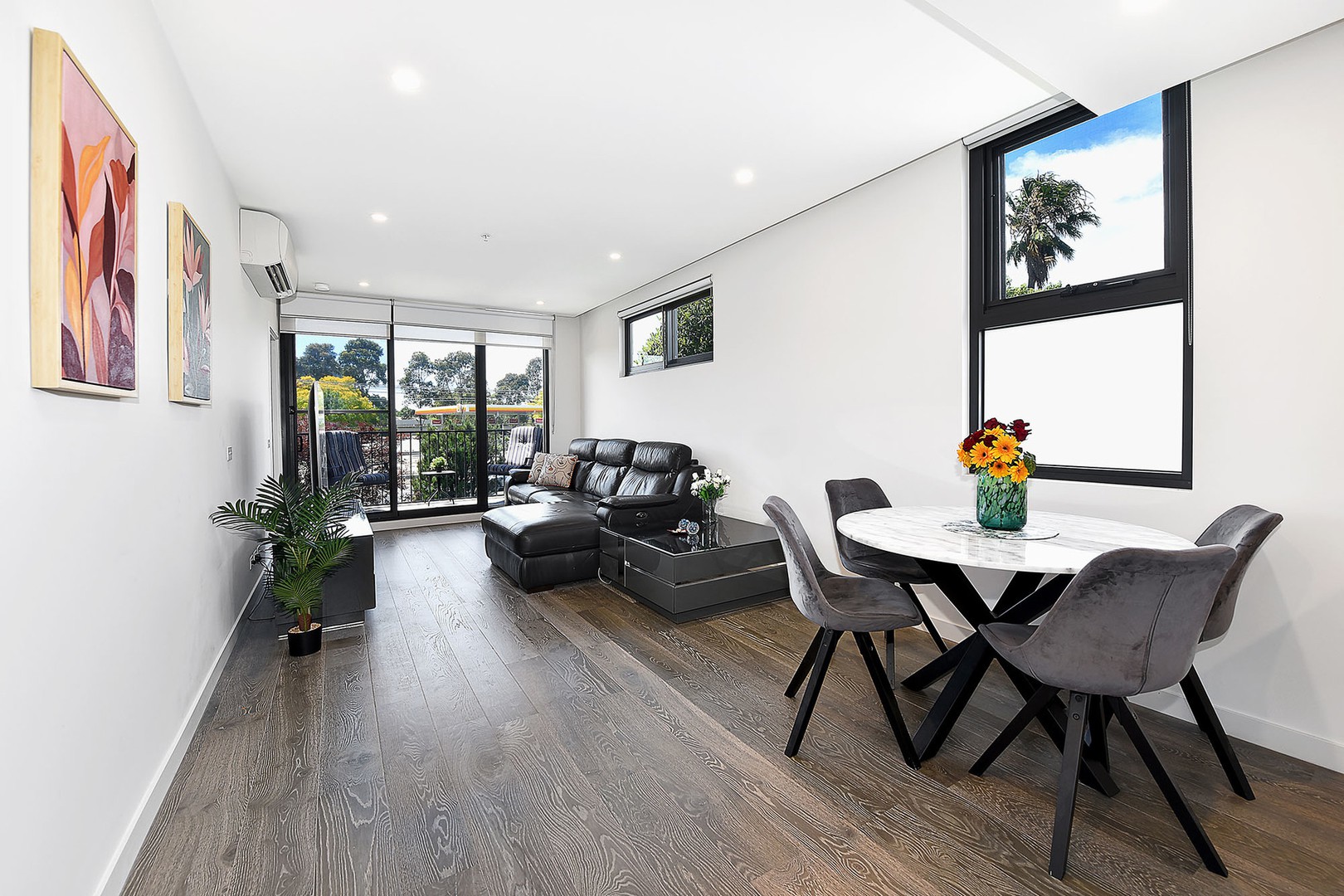 209/1 Charlnet DriveVermont South, VIC 3133, Vermont South - Image 1