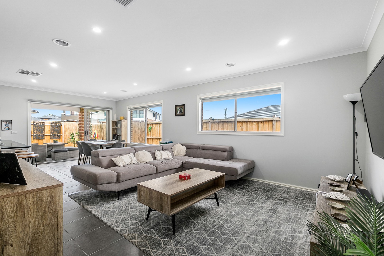 19 Persian CrescentTarneit, VIC 3029, Tarneit - Thumbnail 2