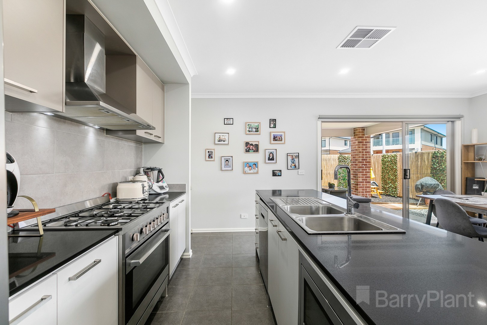 19 Persian CrescentTarneit, VIC 3029, Tarneit - Thumbnail 4