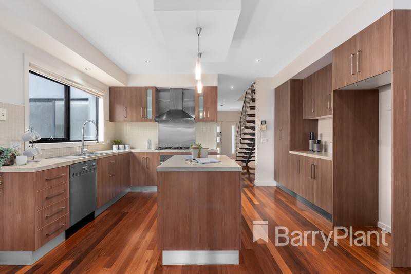3 Sloan StreetSouth Morang, VIC 3752, South Morang - Thumbnail 4