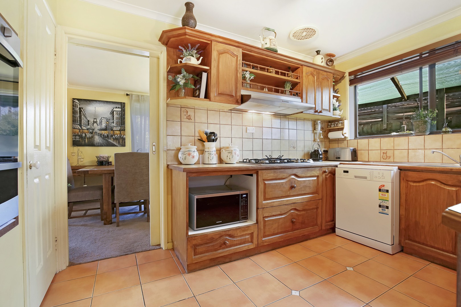 69 Rosedale DriveLalor, VIC 3075, Lalor - Thumbnail 2