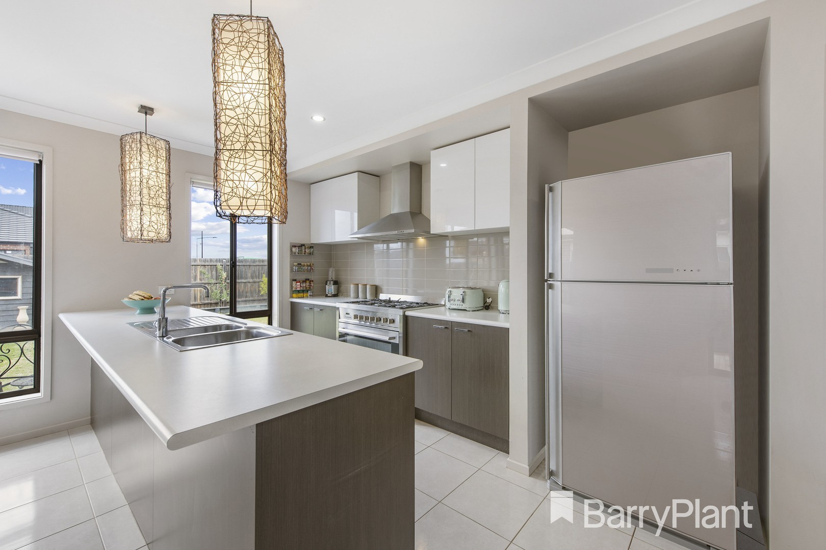 31 Mapleton BoulevardMelton South, VIC 3338, Melton South - Thumbnail 2