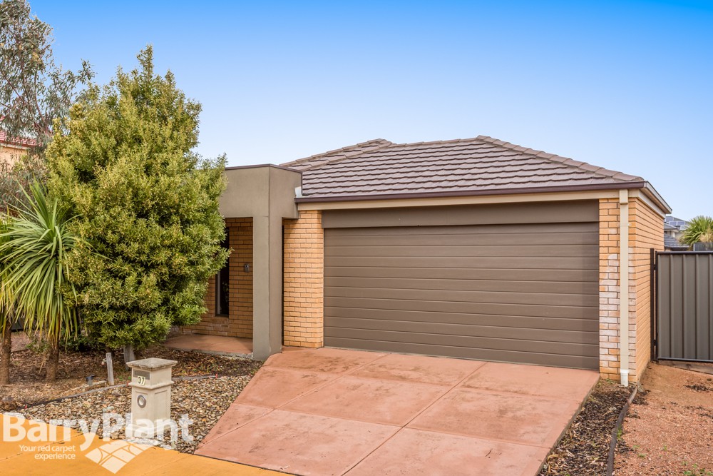 37 Kellerman Drive, Point Cook, VIC 3030, Point Cook - Thumbnail 2