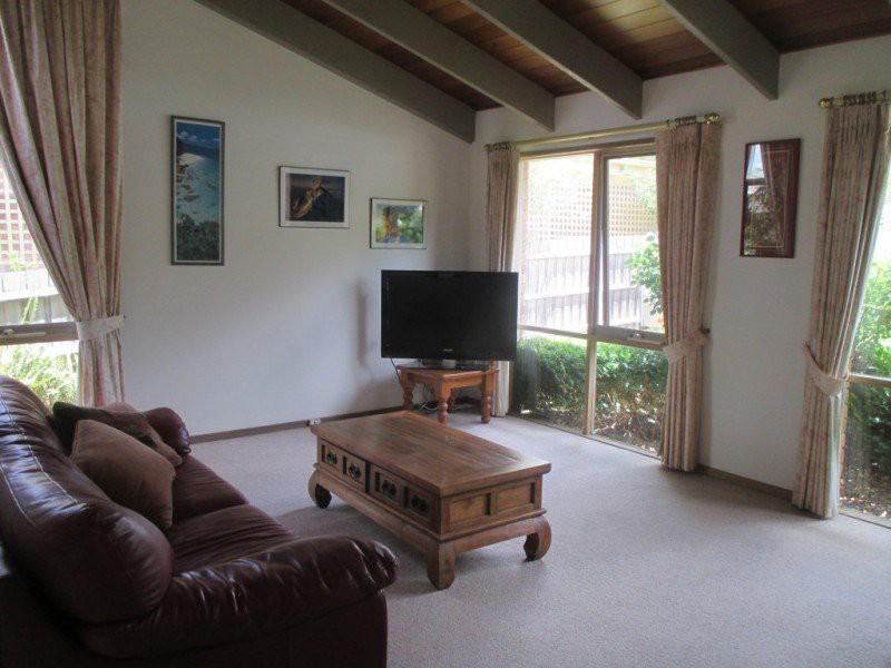 97 Amersham Drive, Wantirna, VIC 3152 - Thumbnail 2 - 27/01/2021