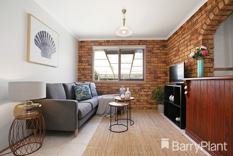 35 Roycroft AvenueMill Park, VIC 3082, Mill Park - Thumbnail 7