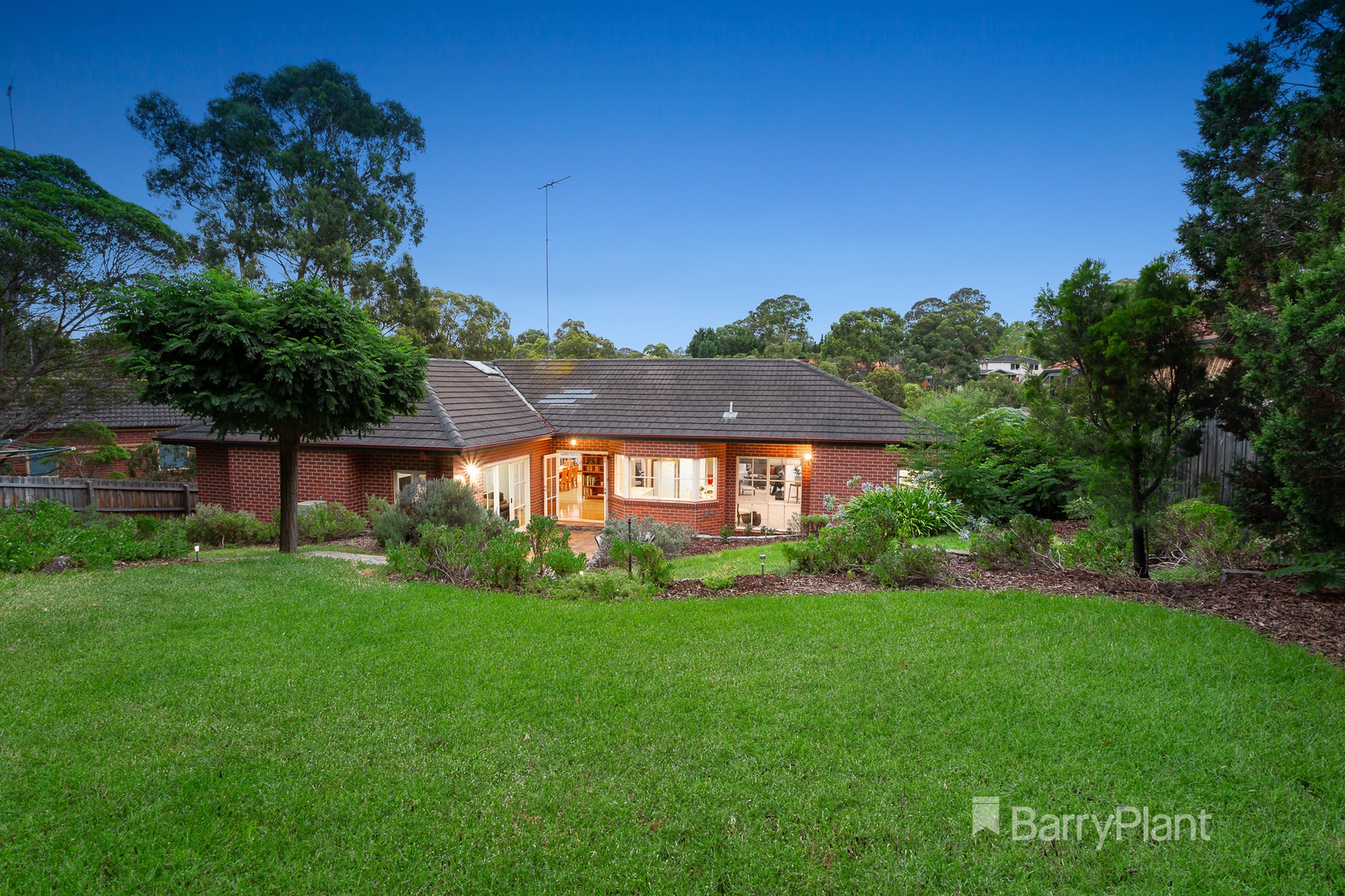 33 Ridgeview Street, Eltham, VIC 3095, Eltham - Thumbnail 6