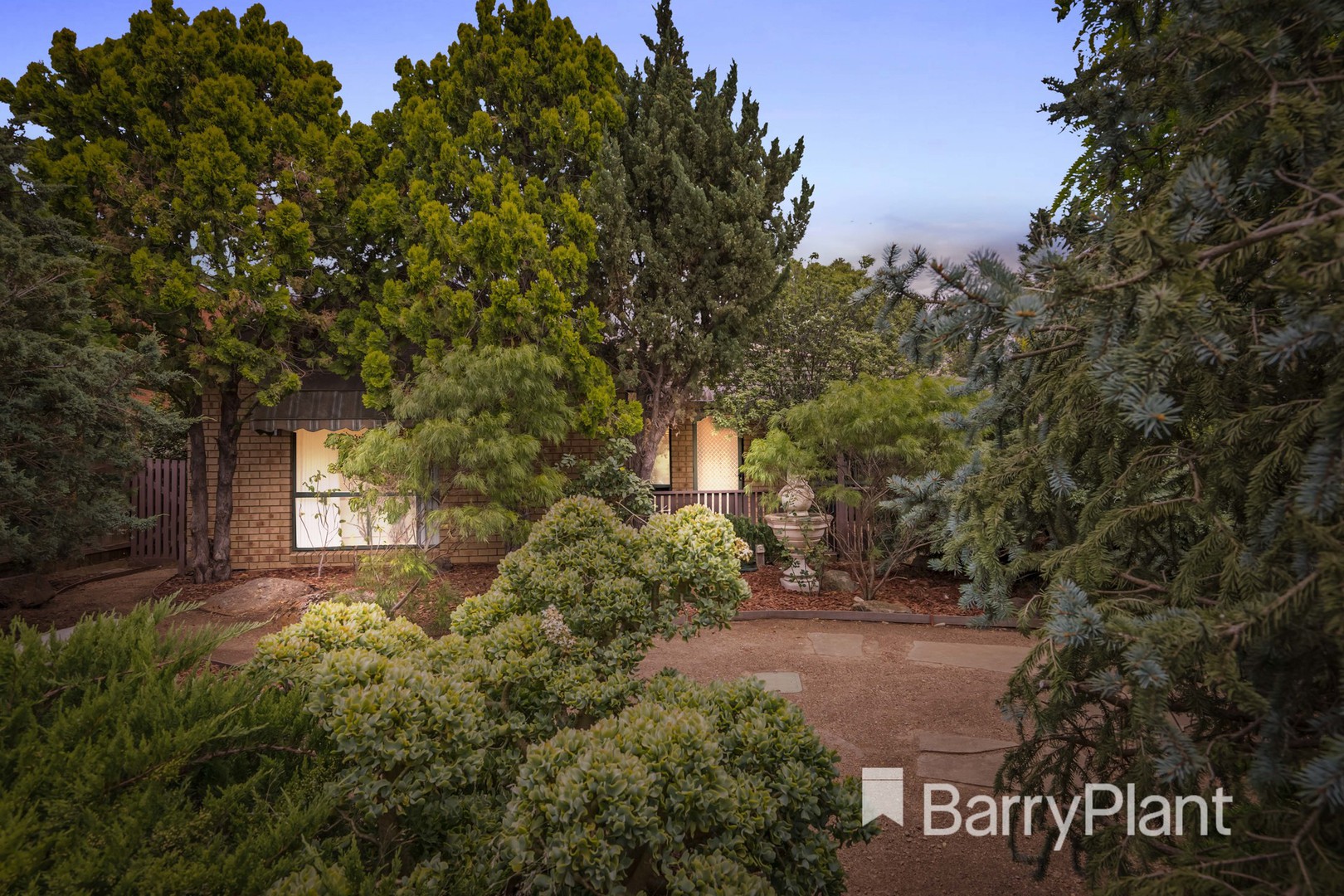 8 Gaudin CourtWerribee, VIC 3030, Werribee - Thumbnail 2