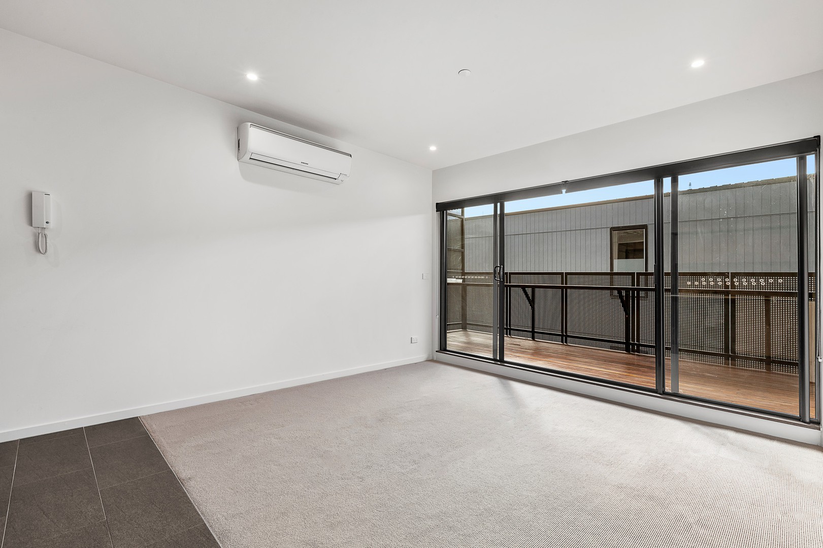 208/30 Oleander Drive, Mill Park, VIC 3082 - Thumbnail 2 - 28/01/2021