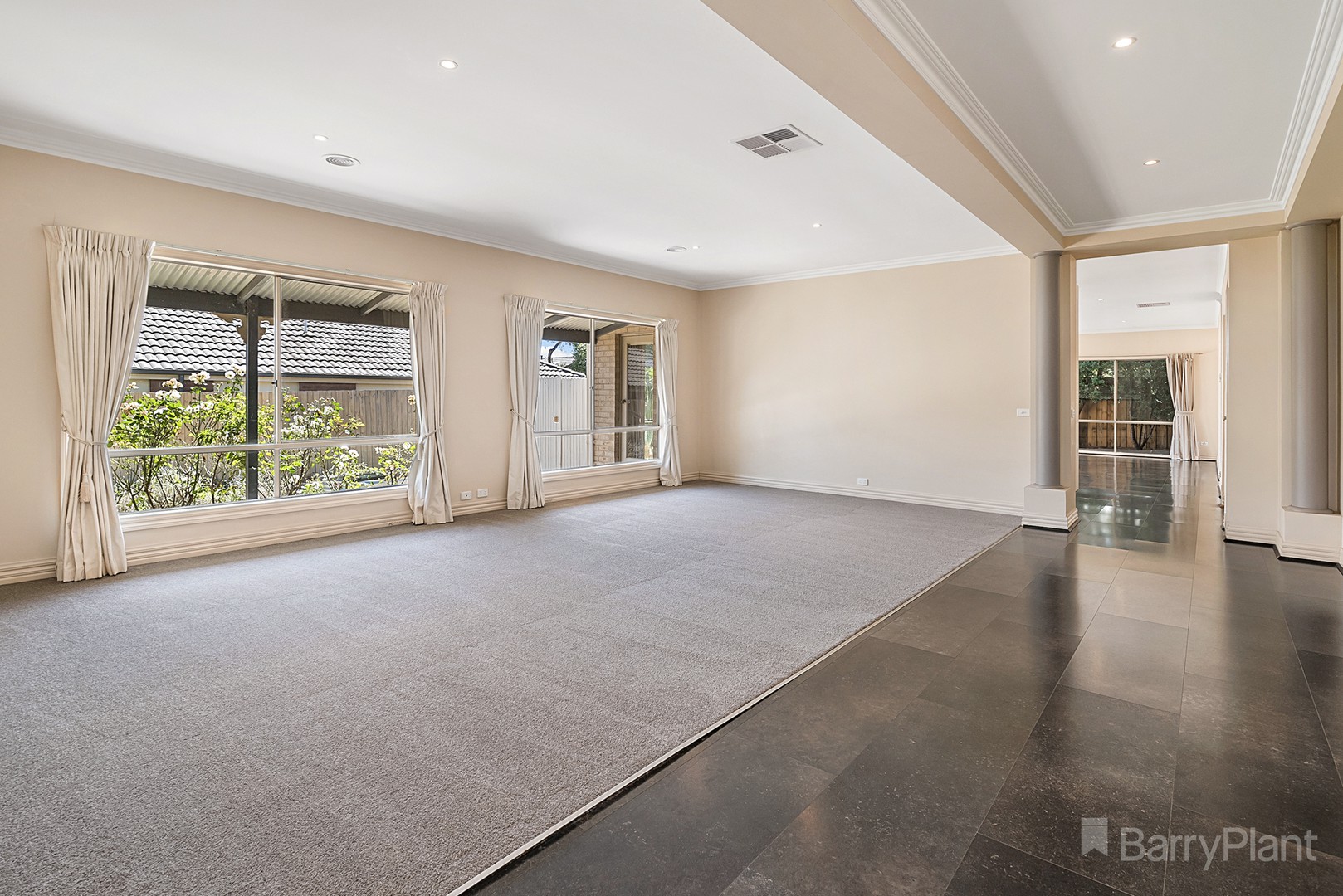 9 Treefern DriveSunbury, VIC 3429, Sunbury - Thumbnail 2