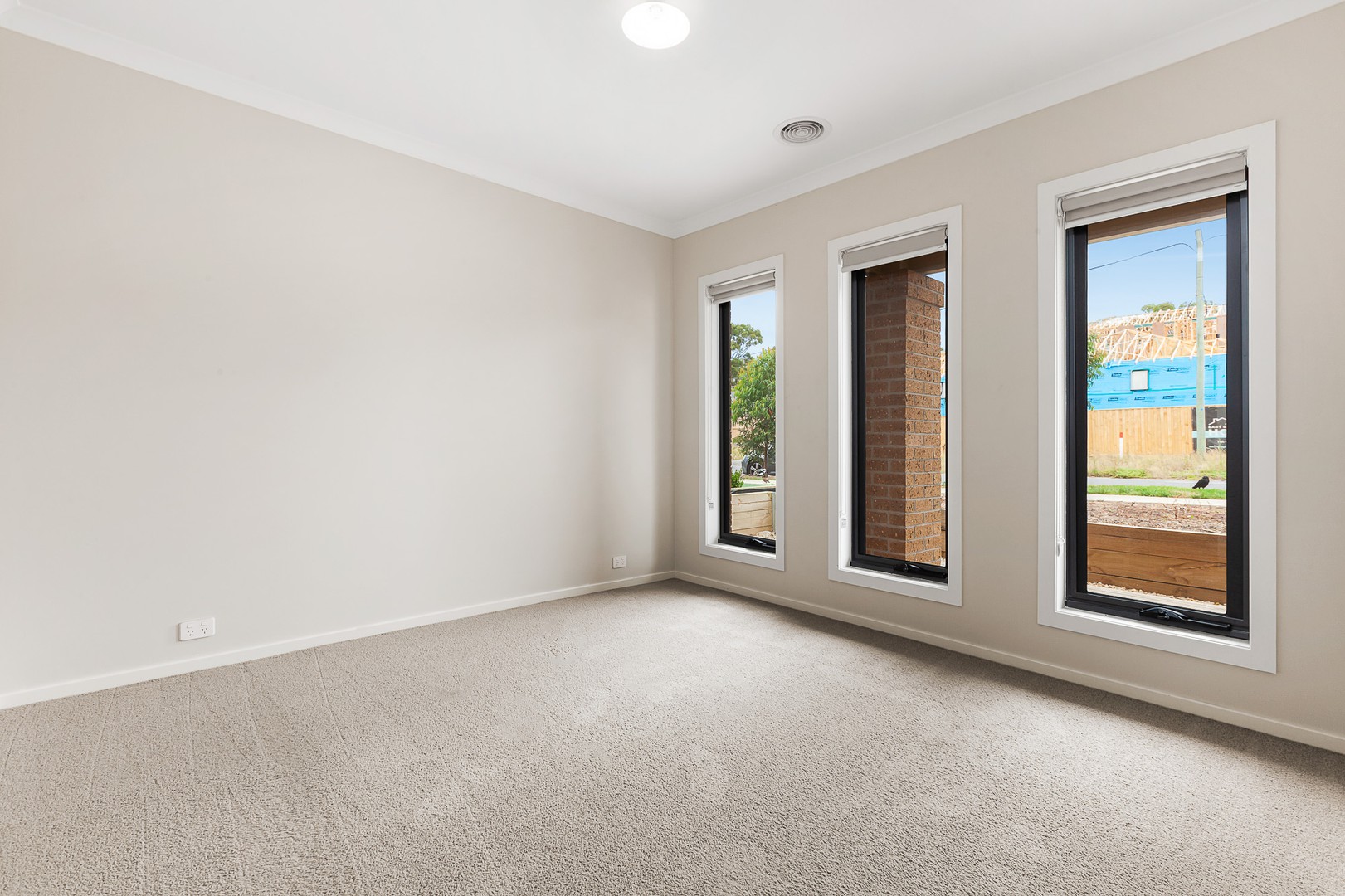 41 Bassetts RoadDoreen, VIC 3754, Doreen - Thumbnail 4