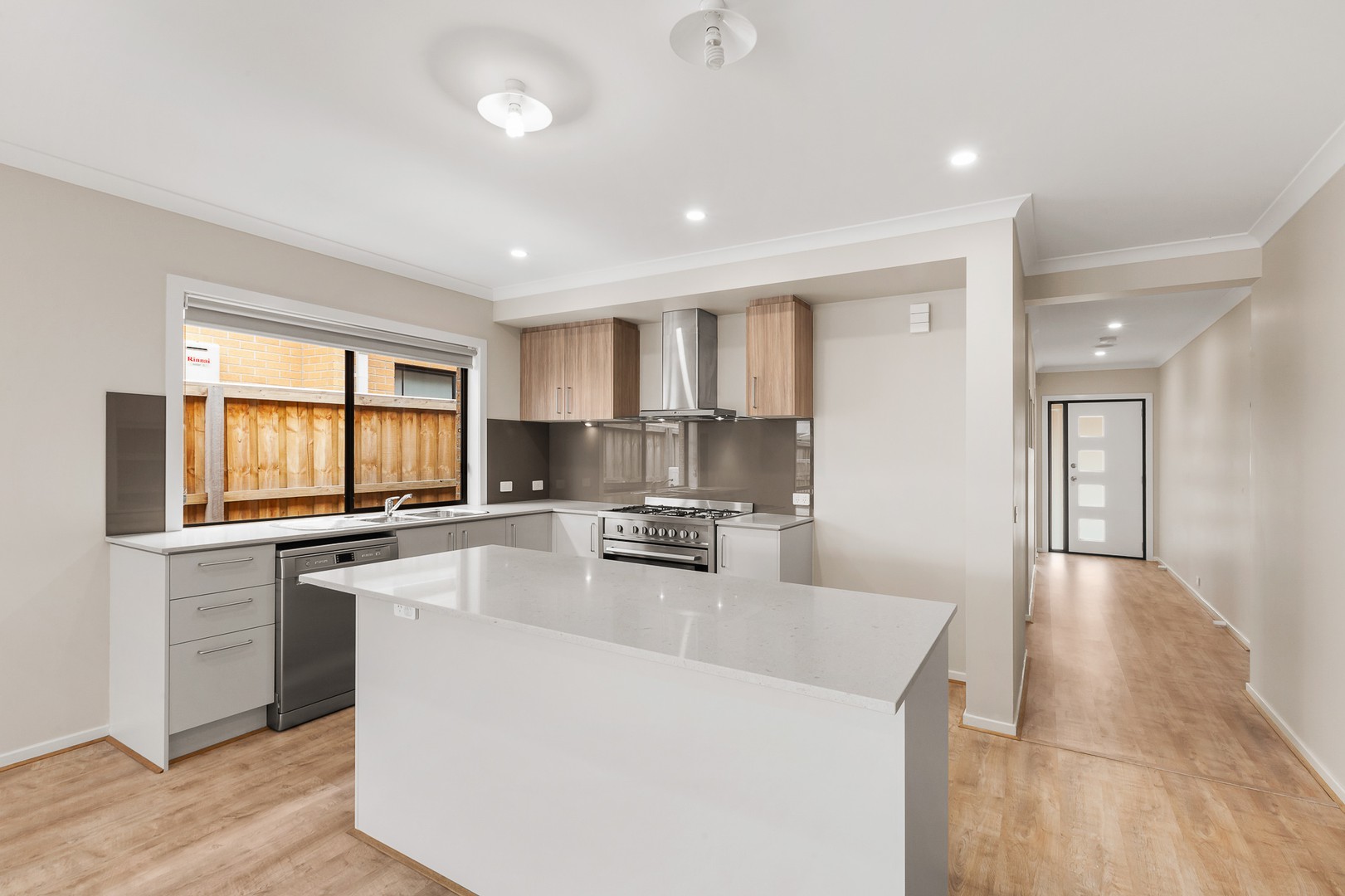 41 Bassetts RoadDoreen, VIC 3754, Doreen - Thumbnail 2