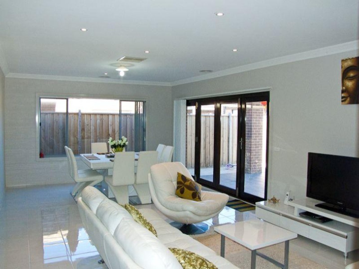 119 Gillwell Road, Lalor, VIC 3075 - Thumbnail 2 - 29/01/2021