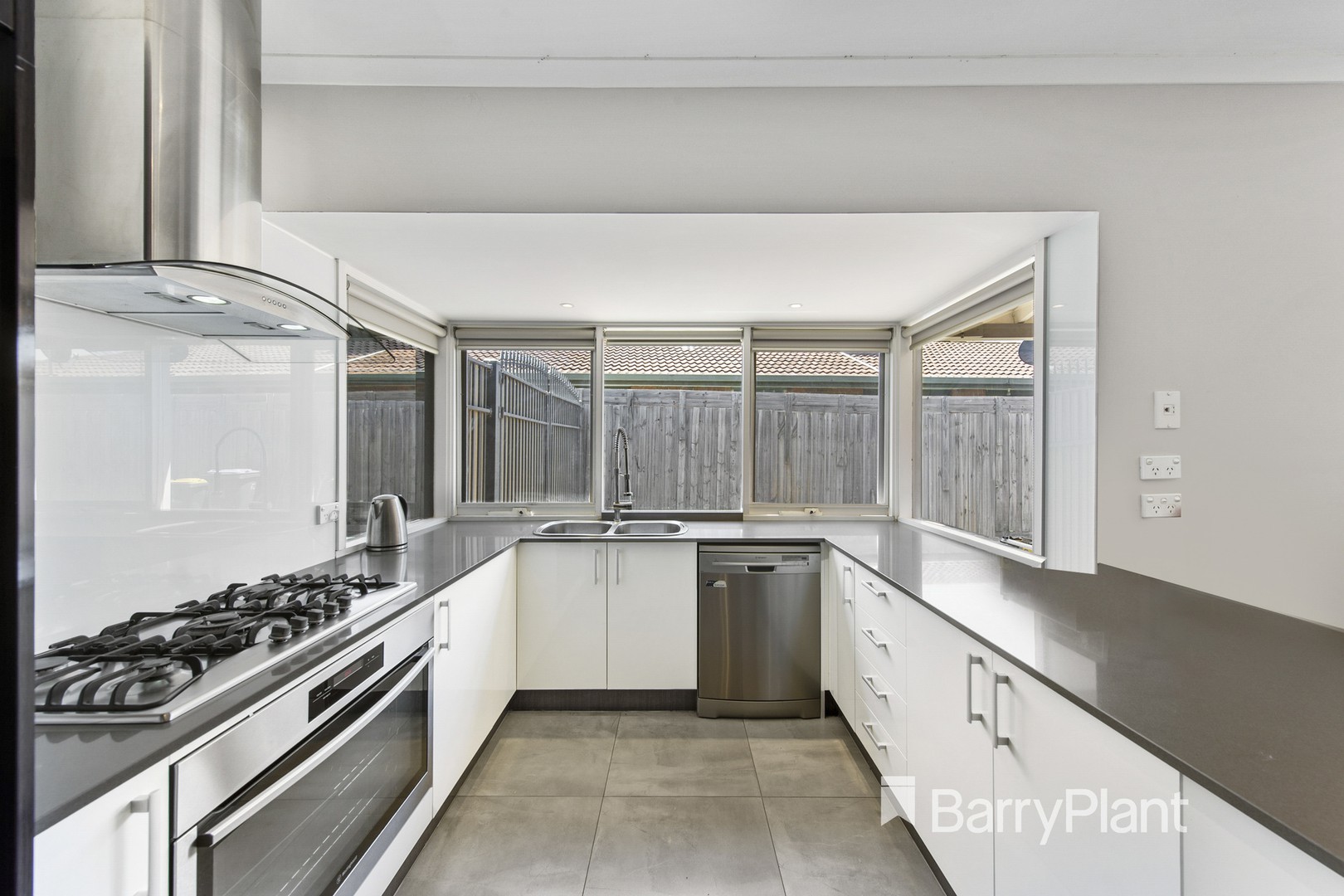 13 Rosslare CourtHoppers Crossing, VIC 3029, Hoppers Crossing - Thumbnail 3