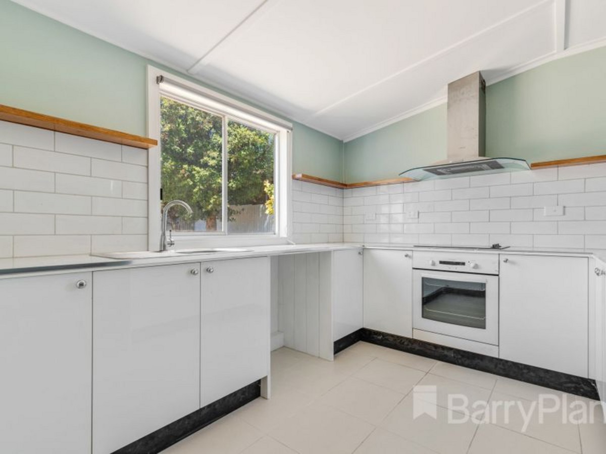 44 Sutton RoadMaryborough, VIC 3465, Maryborough - Thumbnail 6