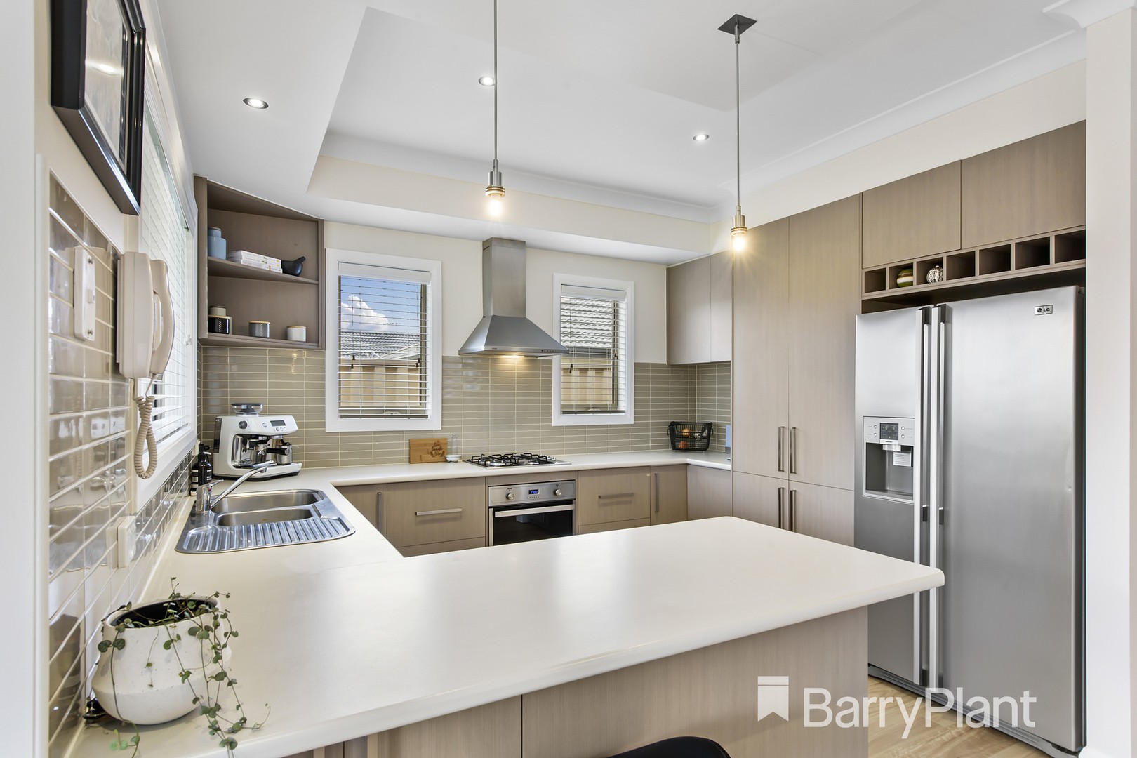 2/48 Brookfield AvenueBrookfield, VIC 3338, Brookfield - Thumbnail 2