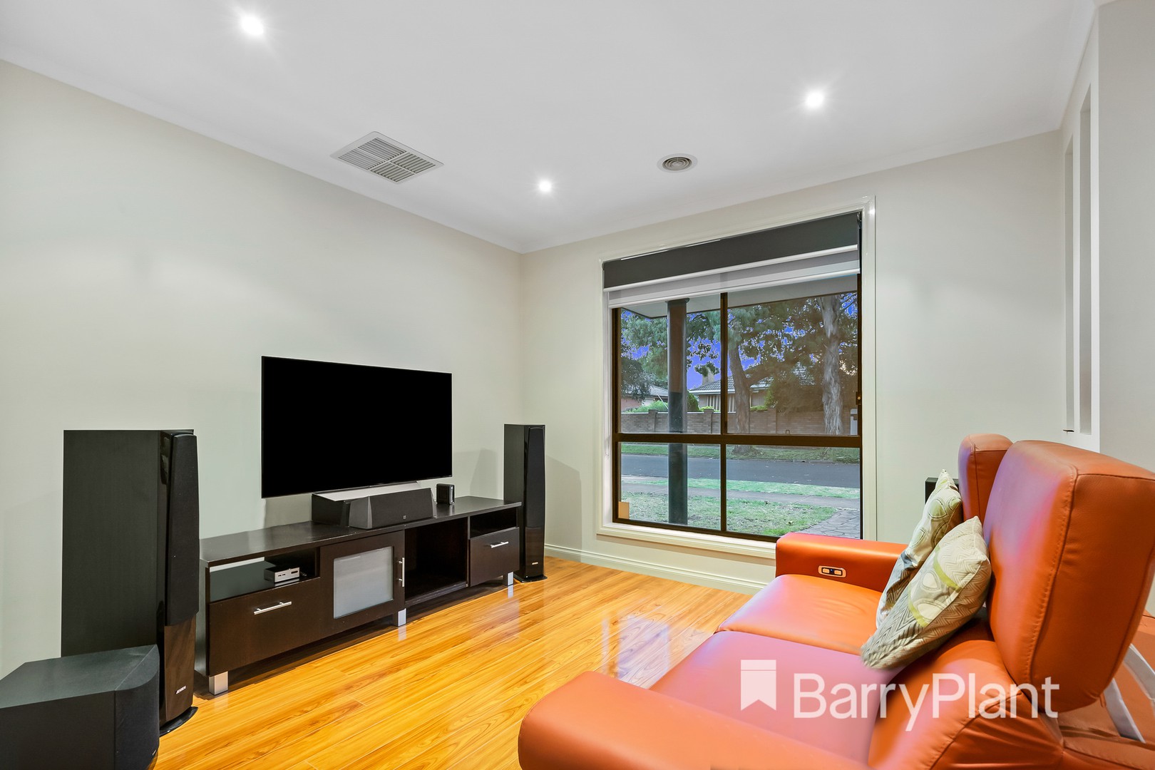 14A Lois StreetSt Albans, VIC 3021, St Albans - Thumbnail 2