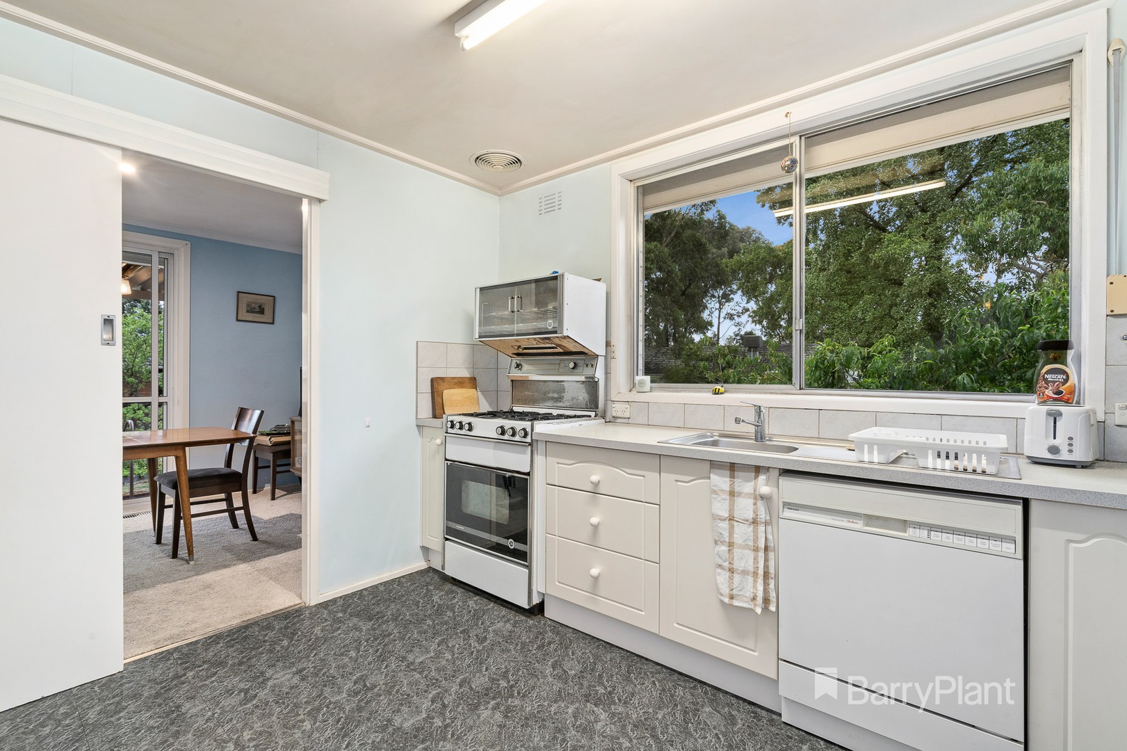 41 Thornhill Drive, Forest Hill, VIC 3131, Forest Hill - Thumbnail 5