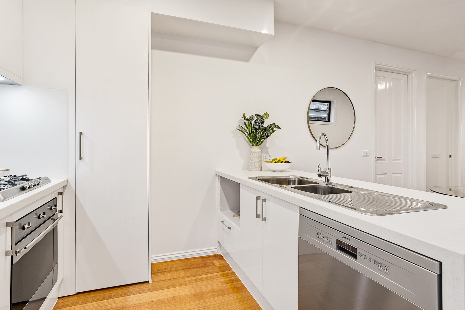 12 Saxon Street, Doncaster, VIC 3108, Doncaster - Thumbnail 5