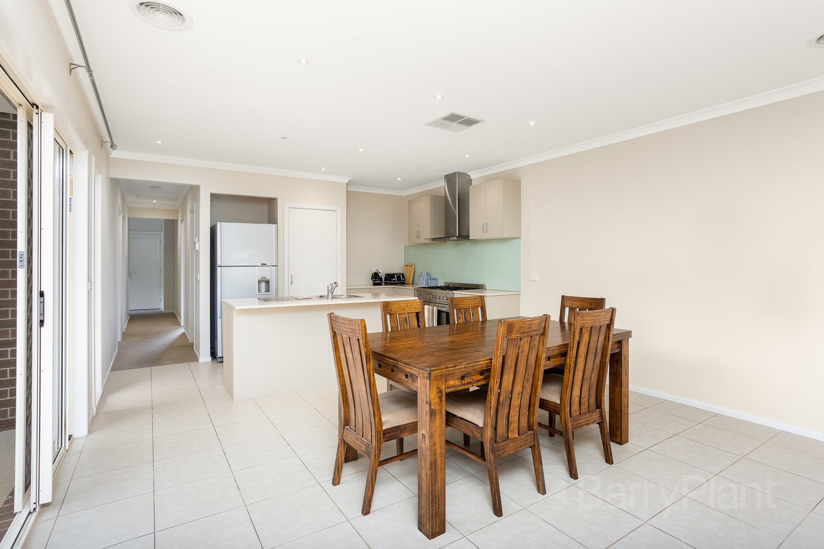 178 Saltwater PromenadePoint Cook, VIC 3030, Point Cook - Thumbnail 7