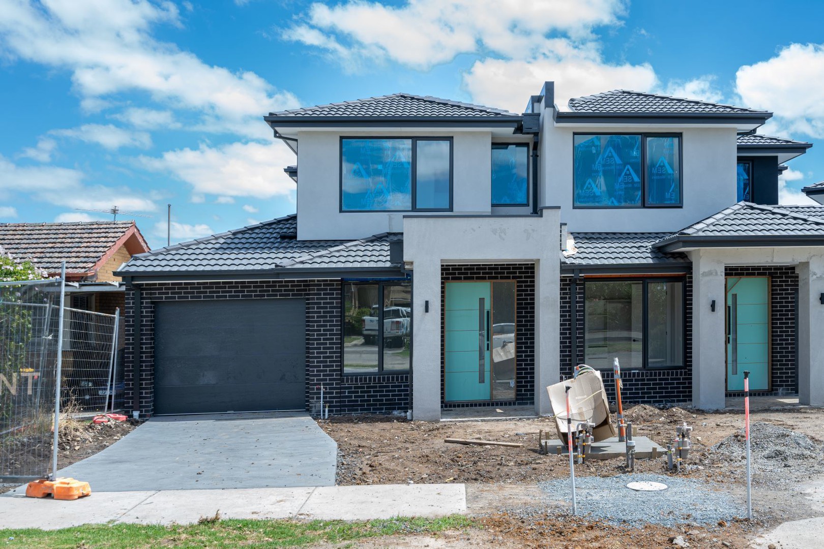 2/1 Woodstock RoadMount Waverley, VIC 3149, Mount Waverley - Image 1